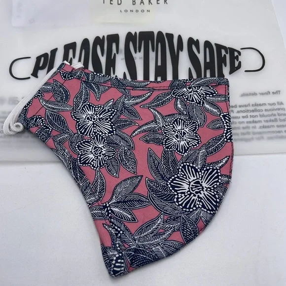 Ted Baker Pink Floral Face Mask TED BAKER LONDON Reversible Reusable
NWT - Picture 8 of 11